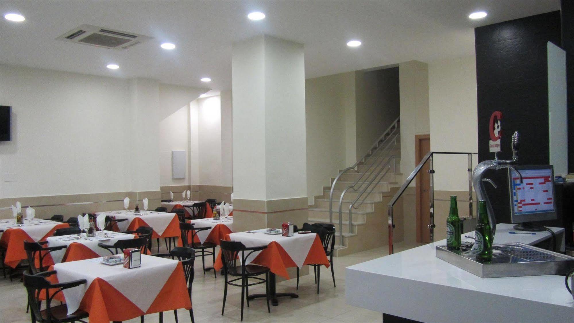 Hostal La Campana La Línea de la Concepción Dış mekan fotoğraf