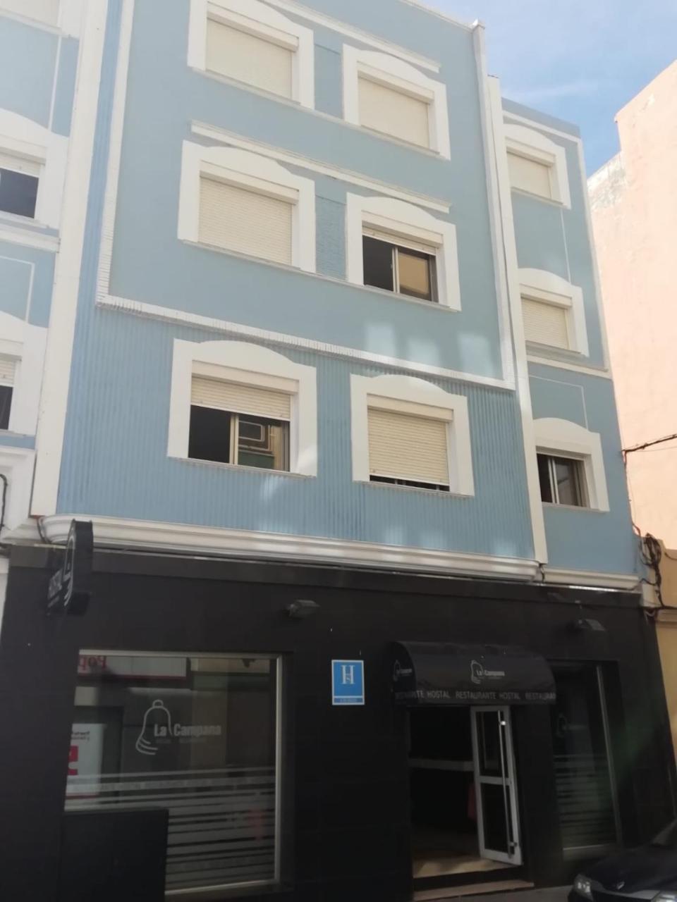 Hostal La Campana La Línea de la Concepción Dış mekan fotoğraf