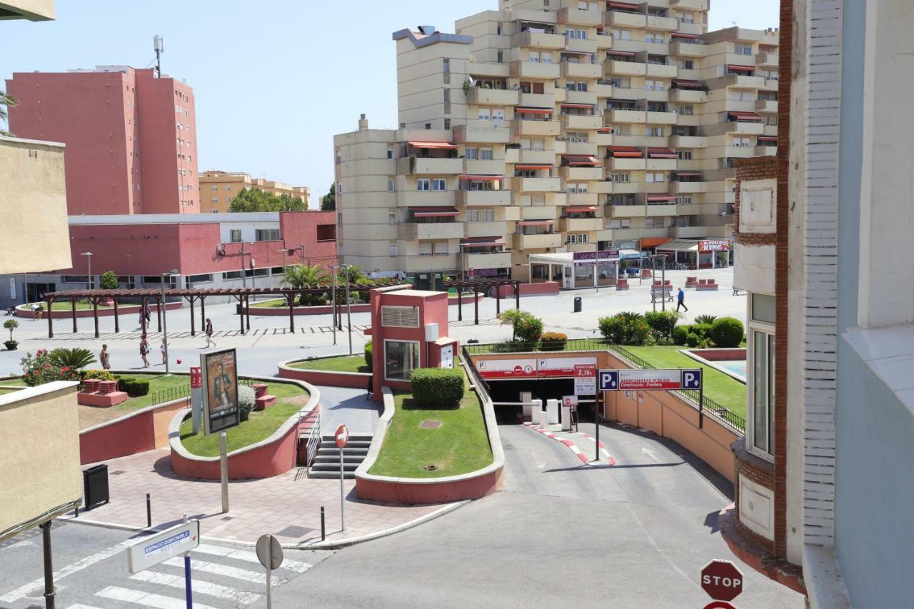 Hostal La Campana La Línea de la Concepción Dış mekan fotoğraf